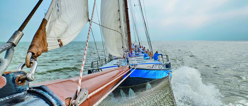 Früher transportierte die „Gaia“ Fracht auf Binnenland-Kanälen, heute ermöglicht sie segellustigen Ausflüglern ein paar erlebnisreiche Tage.