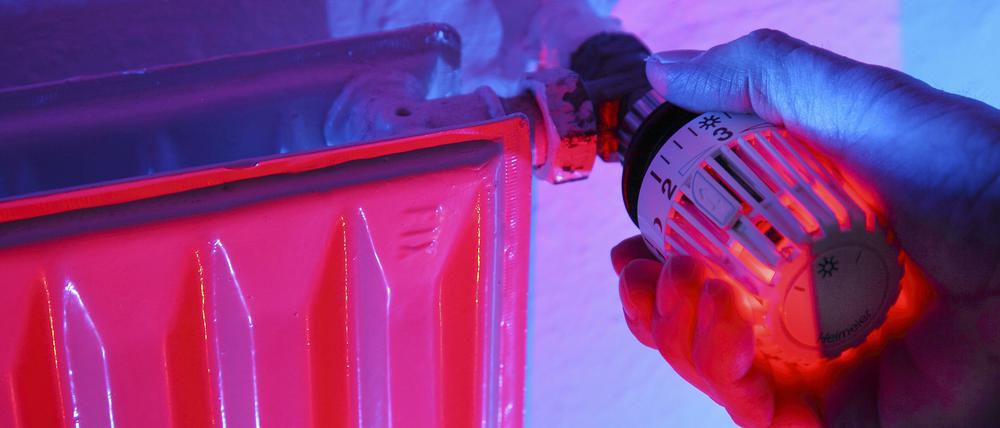 Heizkörper mit Thermostat, illuminiert, Heizkosten
