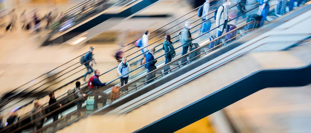 Zum Ferienauftakt am Freitag, den 8. Juli, werden am BER 80.000 Passagiere erwartet.