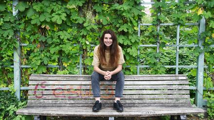 Die Autorin Judith Poznan, aufgenommen am 3. August 2021 auf dem Reuterplatz in Berlin-Neukölln für das Berliner Leben.
Achtung: Keine Weitergabe an Dritte!

Foto: Kitty Kleist-Heinrich