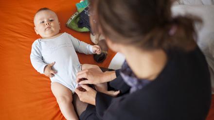 Eltern sollen sich mit der Elternzeit ihren Kindern widmen - ohne Angst vor einem Jobverlust.