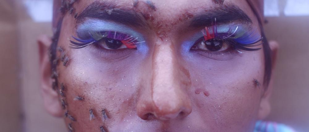 Der argentinische Künstler Maximiliano Mamani schlüpft in die Rolle der Dragqueen Bartolina Xixa.