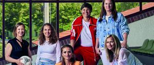 Die Gründerinnen: Verena Pausder (links vorne), Tanja Wielgoß, Lisa Währer Ariane Hingst, Katharina Kurz und Felicia Mutterer (vorne rechts),