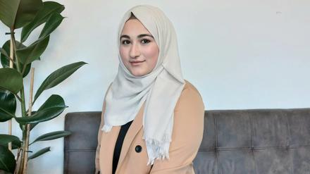 Hyam Sardar kam mit 13 Jahren in eine Willkommensklasse. Heute hat die 18-Jährige ein Einser-Abi in der Tasche – und möchte jetzt Humanmedizin studieren.