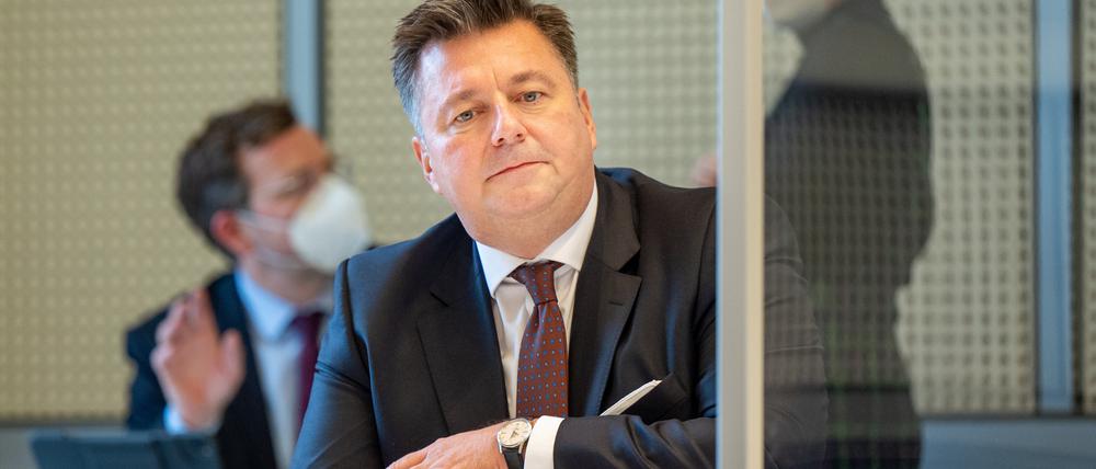 Der Berliner Innensenator Andreas Geisel (SPD) hat eine Mitverantwortung, sagt die Expertenkommission. 