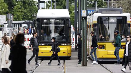 Deutschlandweit nutzen Millionen Menschen das Neun-Euro-Ticket.