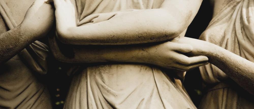 Bei offenen Beziehungen geht es darum, den anderen nicht mehr als Eigentum zu betrachten, sondern Bedürfnisse zu akzeptieren – auch wenn diese einen selbst ausschließen.