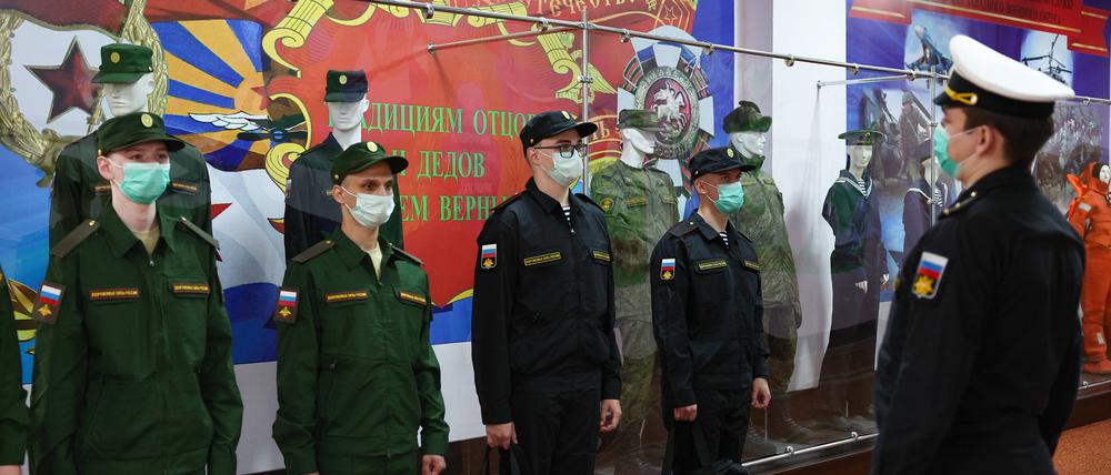 Russische Rekruten vor ihrer Entsendung nach Kaliningrad.