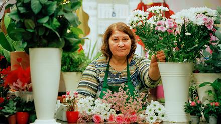 Ihren Blumenladen am Kottbusser Tor führt Iğde Yadigar seit 1982.