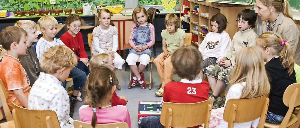 12. April. Grundschullehrer aus sozialen Brennpunkten in Berlin drohen mit einem Boykott der Vergleichsarbeiten (Vera) für Drittklässler.