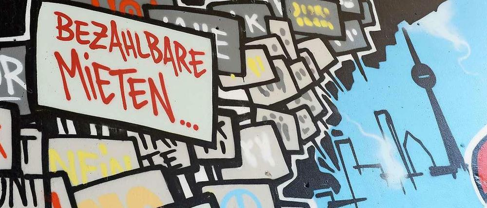 Ein Graffiti mit der Aufschrift Bezahlbare Mieten soll gegen die Gentrifizierung sprechen.