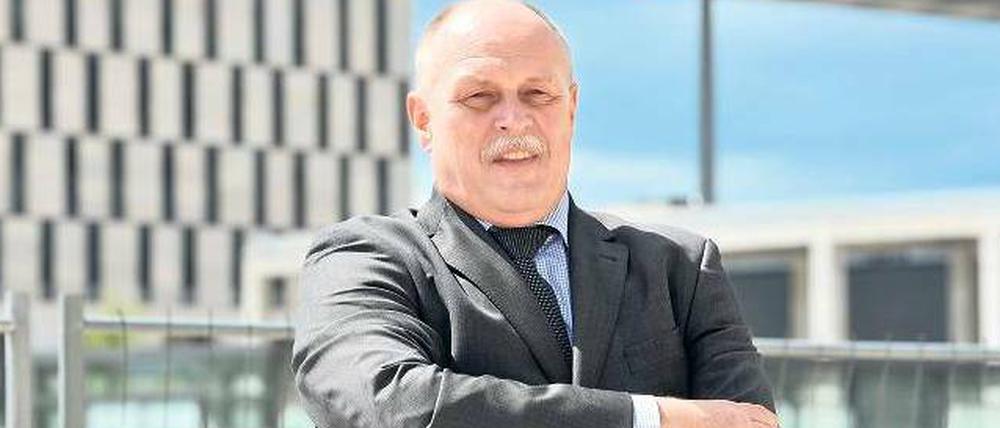 Amt und Hürden: Horst Amann hat seinen Job als Technikchef auf der BER-Pannenbaustelle angetreten. 