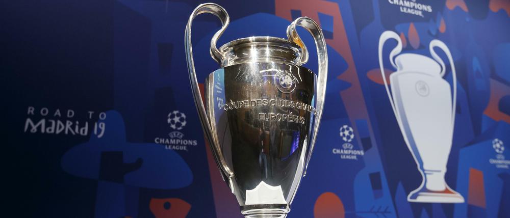 Die Trophäe der UEFA Champions League