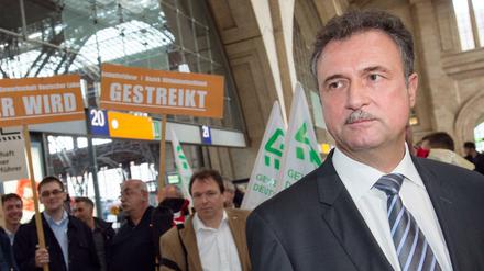 Streik um jeden Preis? Auch im Kreis der Gewerkschaften ist der Kurs von GDL-Chef Claus Weselsky (r.) umstritten.