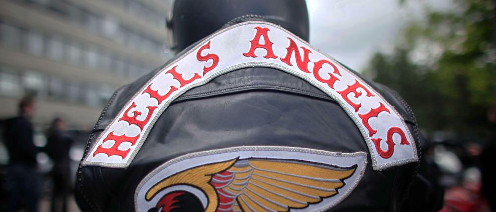 Eine Lederjacke mit den Symbolen der Hells Angels