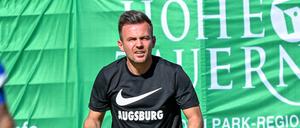  Trainer Enrico Maaßen soll mit dem FC Augsburg einen forscheren Stil entwickeln.