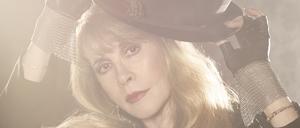 Die US-amerikanische Sängerin Stevie Nicks, 72.