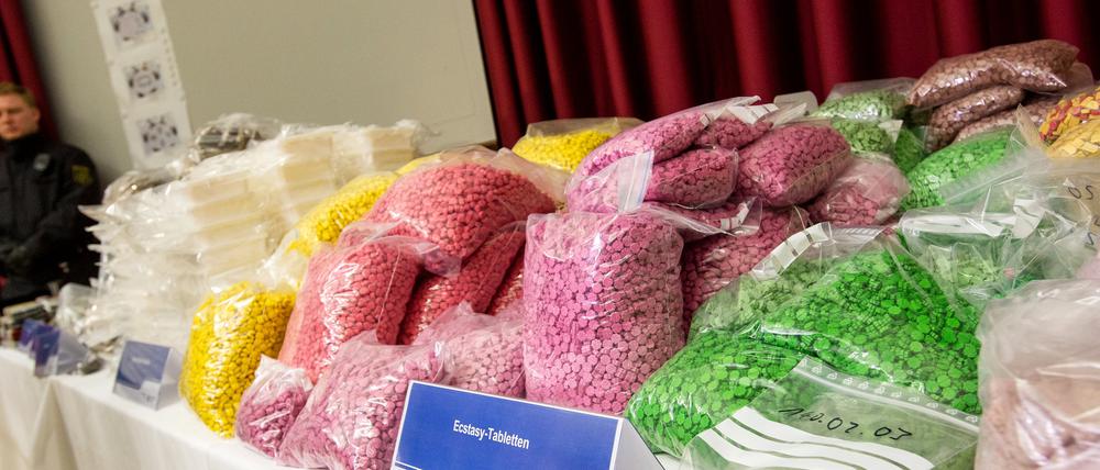Bei der Verhaftung von Maximilian S. fand die Polizei 320 Kilo Drogen in seinem Kinderzimmer.