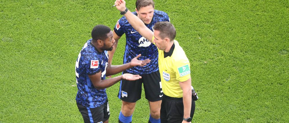 Deyovaisio Zeefuik sieht in Leipzig die Rote Karte und Hertha verliert danach das Spiel in Leipzig.