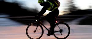 Gut eingepackt kommt man auch auf dem Fahrrad gut durch den Winter. 