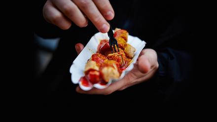 Eine Portion Currywurst am Flughafen gefällig?