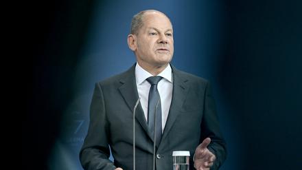 Bundeskanzler Olaf Scholz (SPD) spricht bei einer Pressekonferenz.
