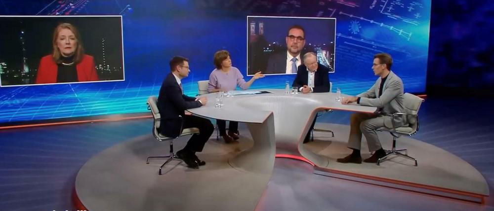 Maybrit Illner diskutiert über den Impfpflicht-Kurs von Markus Söder.