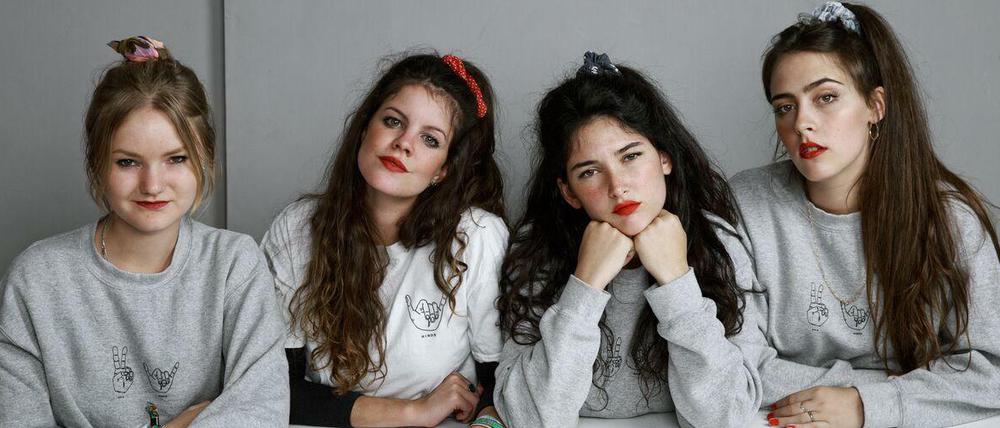 Das spanische Garagenrock-Quartett Hinds.