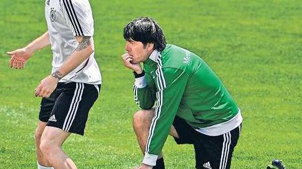 Unter Beobachtung. Marco Reus erfreut sich großer und vielfältiger Wertschätzung seitens des Bundestrainers Joachim Löw. Foto: dapd