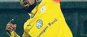 Nach oben. Braunschweigs Kumbela gibt die Richtung für sein Team vor. Gegen Union traf der Stürmer dreifach. Foto: dpa