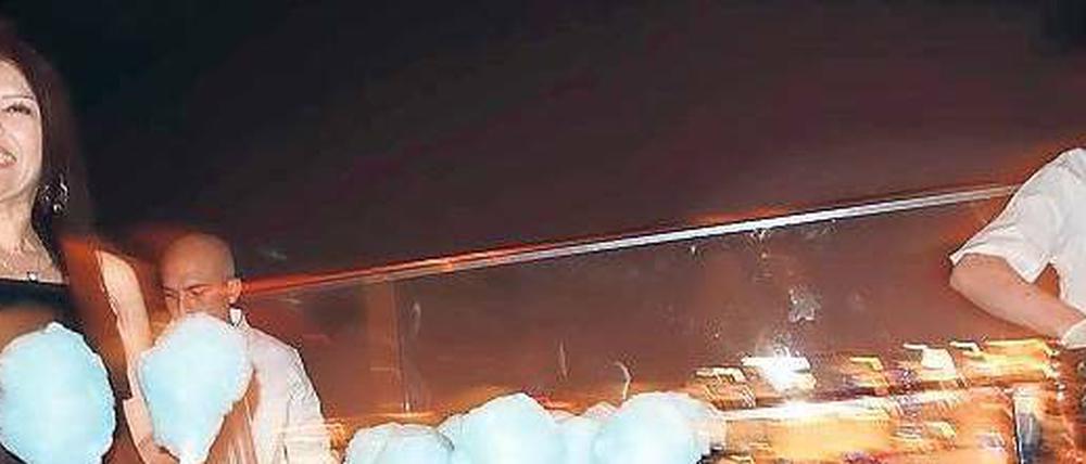 Zuckerwatte auf einer nächtlichen Party in Las Vegas.