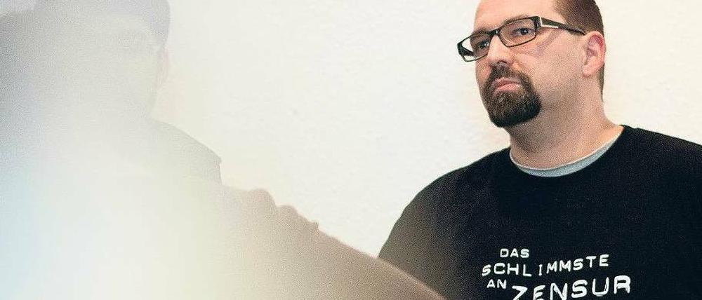 Auf Bewährung. Der Landeschef der Piraten Hartmut Semken hat ein Problem mit der Abgrenzung von Rechtsextremen. Jetzt haben viele in der Partei ein Problem mit ihm.