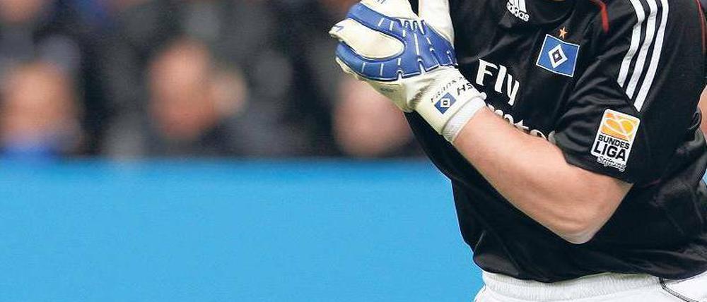 Laut, lauter, Rost. Der Keeper gilt beim Hamburger SV als Anführer. Foto: ddp
