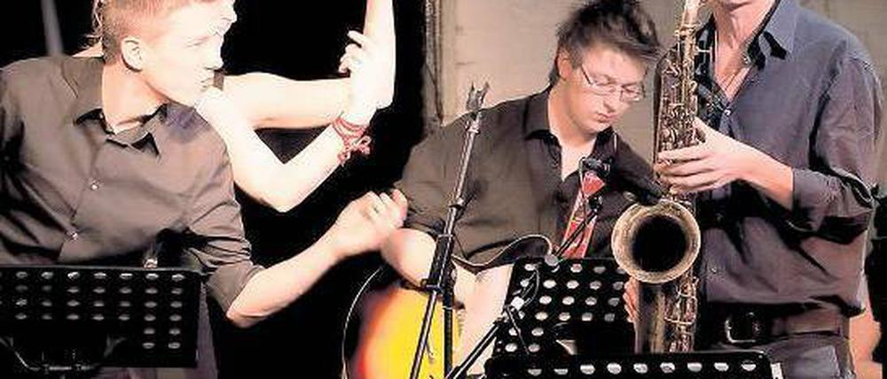 Die United Big Band bei einem Auftritt im Jazzclub Schlot.