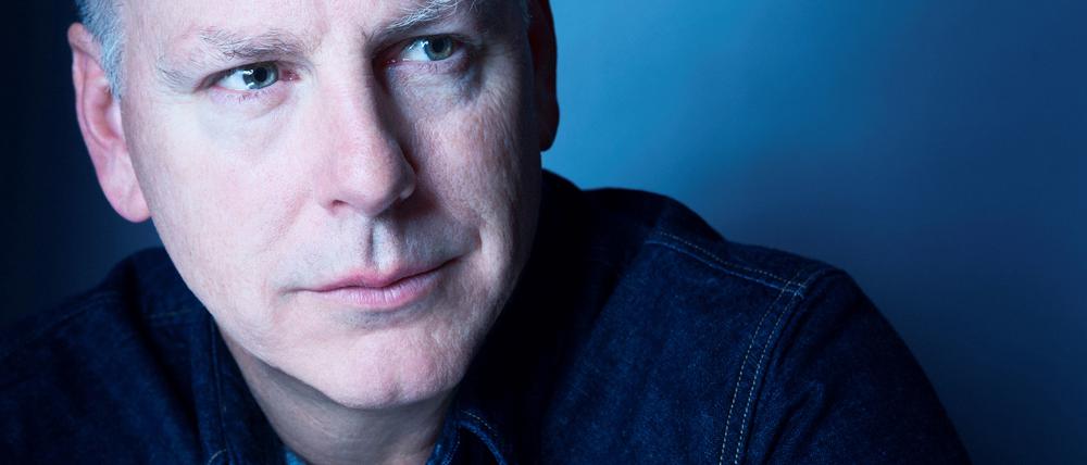 Greg Graffin wurde in Wisconsin geboren und lebt heute in Upstate New York und Kalifornien.