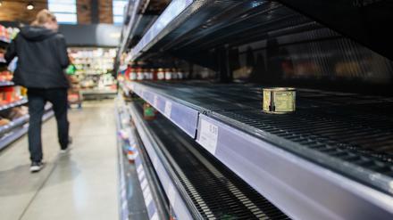 Leere Supermarktregale kennen viele Kunden aus dem Frühjahr. 