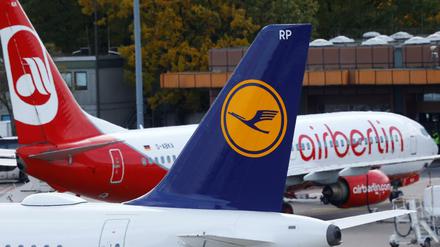 Die Air-Berlin-Lackierung auf den Flugzeugen wird schon bald verschwinden.