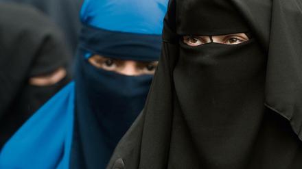 Vollverschleierte Frauen in Offenbach.
