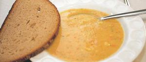 Zeit ist Geld. Mit Hilfe der schnell zubereiteten Tempo-Erbse – ob als Suppe oder als Beilage – wollte die DDR-Führung den Energieverbrauch senken.