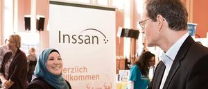 Projekte, die in der Flüchtlingshilfe aktiv sind, stellten sich am Sonntag im Roten Rathaus beim "Markt der Möglichkeiten" vor.