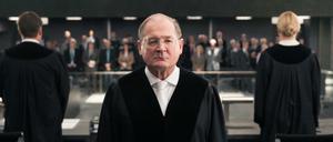 Ist Lars Koch ein Held oder ein Mörder? Mit dieser moralisch wie juristisch hochkomplexen Frage konfrontierte TERROR - IHR URTEIL seine Zuschauer am vergangenen Freitag- bzw. Montagabend.