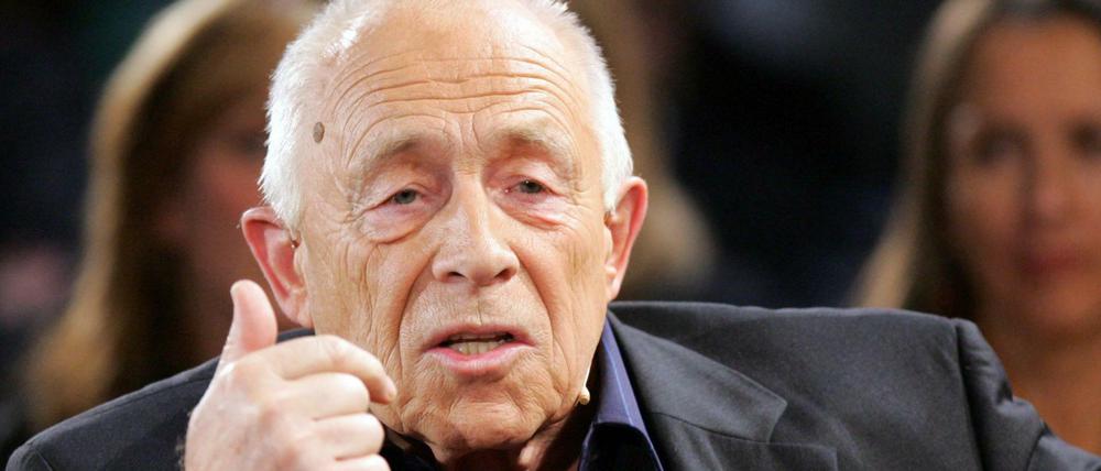 Der ehemalige CDU-Generalsekretär und versierte Schlichter Heiner Geißler will den Streit in der Union beenden.