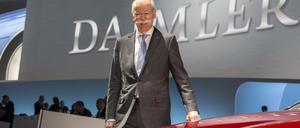 Wehrt sich. Daimler-Chef Dieter Zetsche weist den Vorwurf, der Hersteller manipuliere seine Motoren, scharf zurück. 