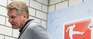 Und nun? Stefan Effenberg geht erst mal.