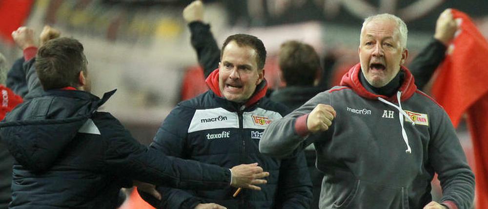 Krankheitsvertretung. Hofschneider (r.) ersetzt Lewandowski.