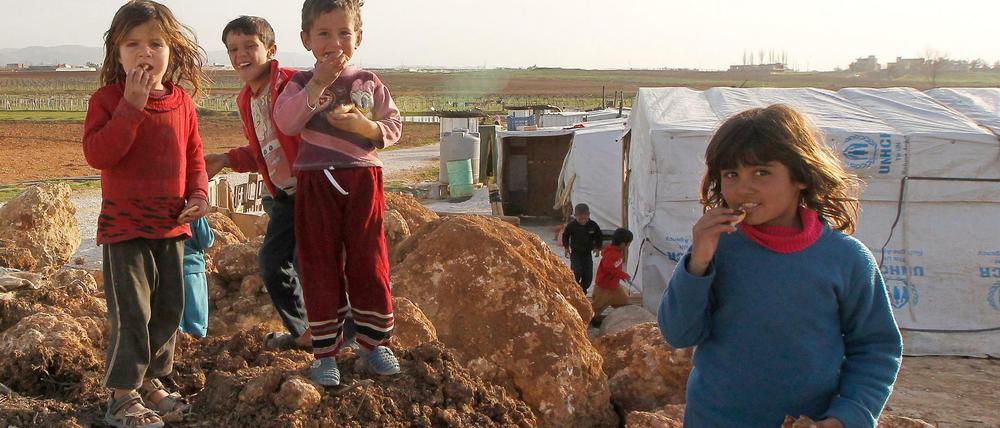 Der größte Teil ist für lebensrettende Hilfe für Kinder in Syrien sowie in Flüchtlingslagern in benachbarten Ländern vorgesehen. 