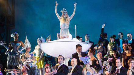 US-Import. Keith Warner hat John Harbisons Opernfassung von „The Great Gatsby“ in Dresden inszeniert. 