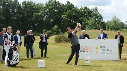 Golflegende Nick Faldo auf dem nach ihm benannten Platz in Bad Saarow.