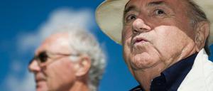Sepp Blatter mit Franz Beckenbauer: gute Freunde braucht der Funktionär.