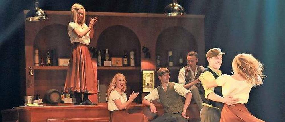 Theater im Pub. Oder umgekehrt. „Irish Celtic“ kombiniert irischen Tanz mit der Geschichte um ein 1000 Jahre altes Pub.